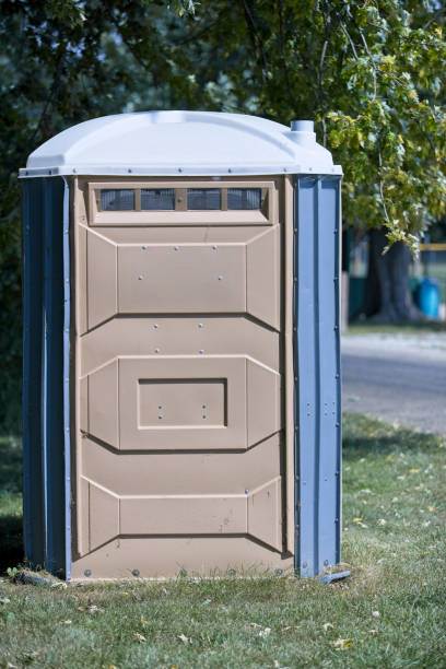 Best Porta potty delivery and setup  in Phelan, CA